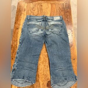 Robin’s Jean capri Upscale Y2K